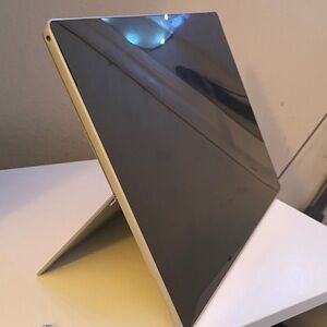 128 gb Microsoft surface pro with charger and mouse